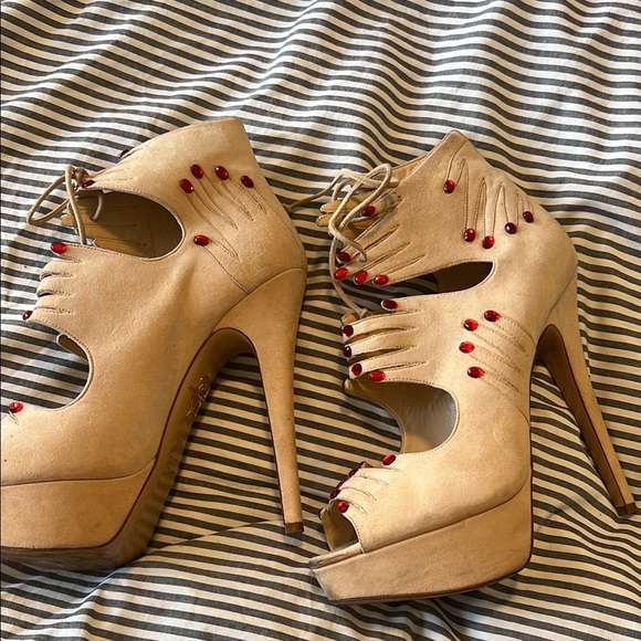 Charlotte Olympia surreal manicure heels 38.5 from 2014 GREAT CONDITION - Picture 9 of 14